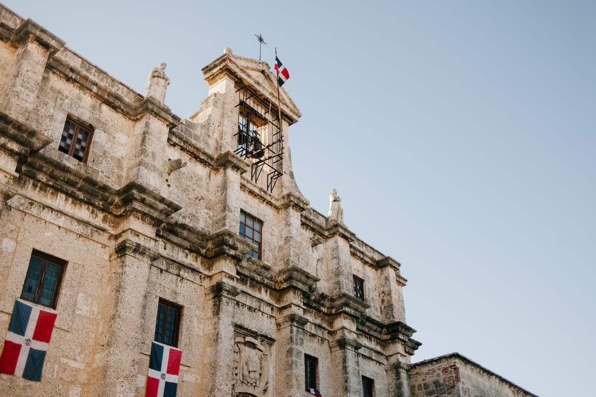 Découvrez la langue officielle de la République Dominicaine : une richesse culturelle à explorer !